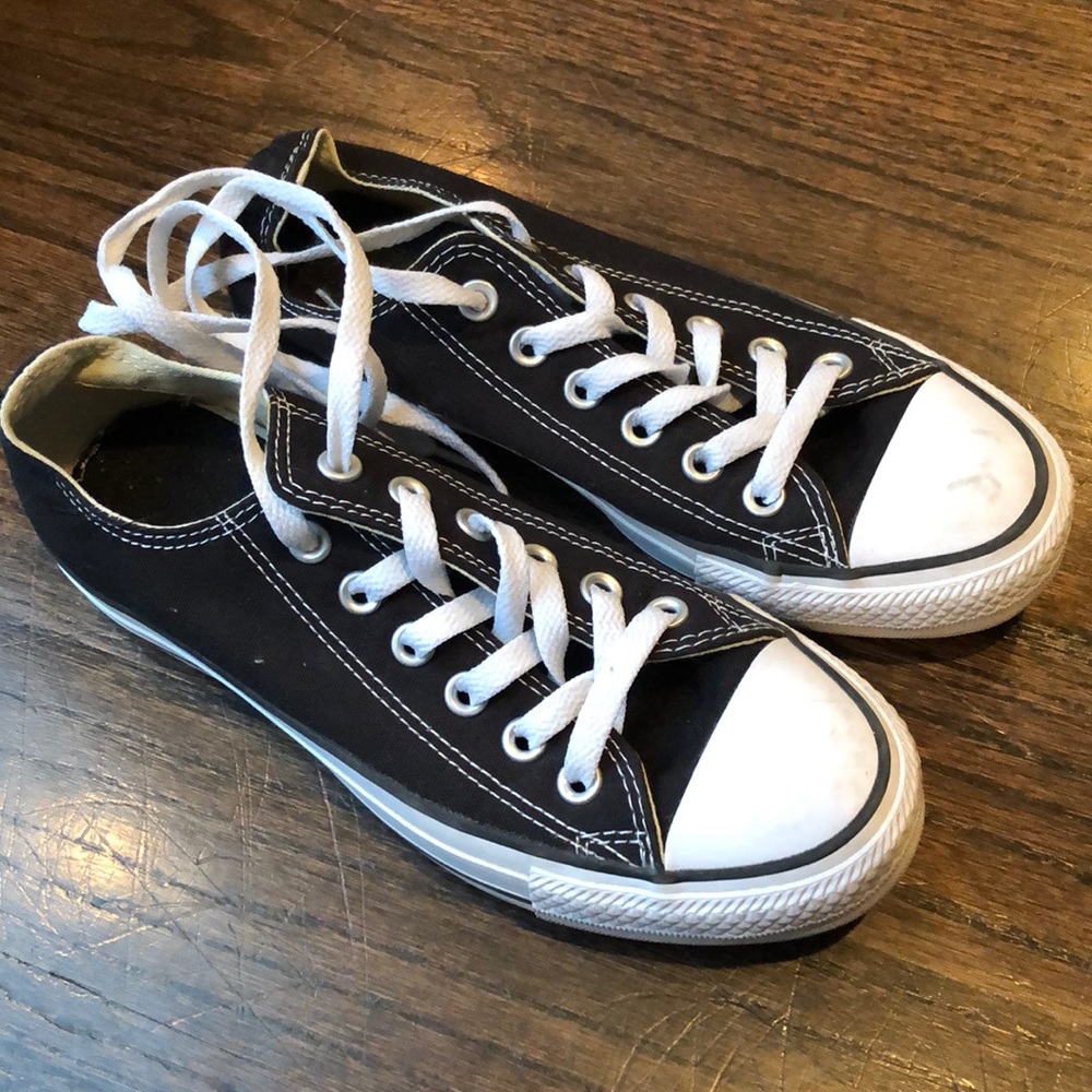 Black Converse Sneakers size 6.5